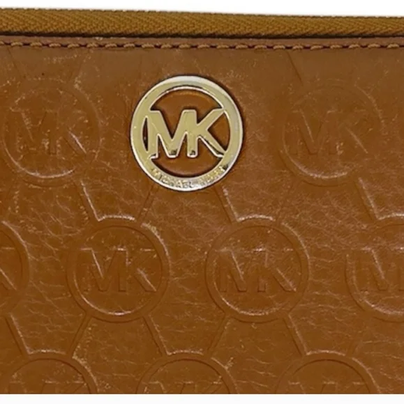 Michael Kors Leather Embossed Logo Wallet - Picture 2 of 15